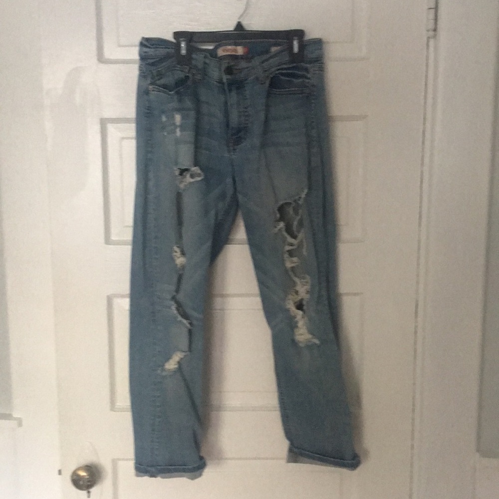 Ripped Boyfriend Jeans